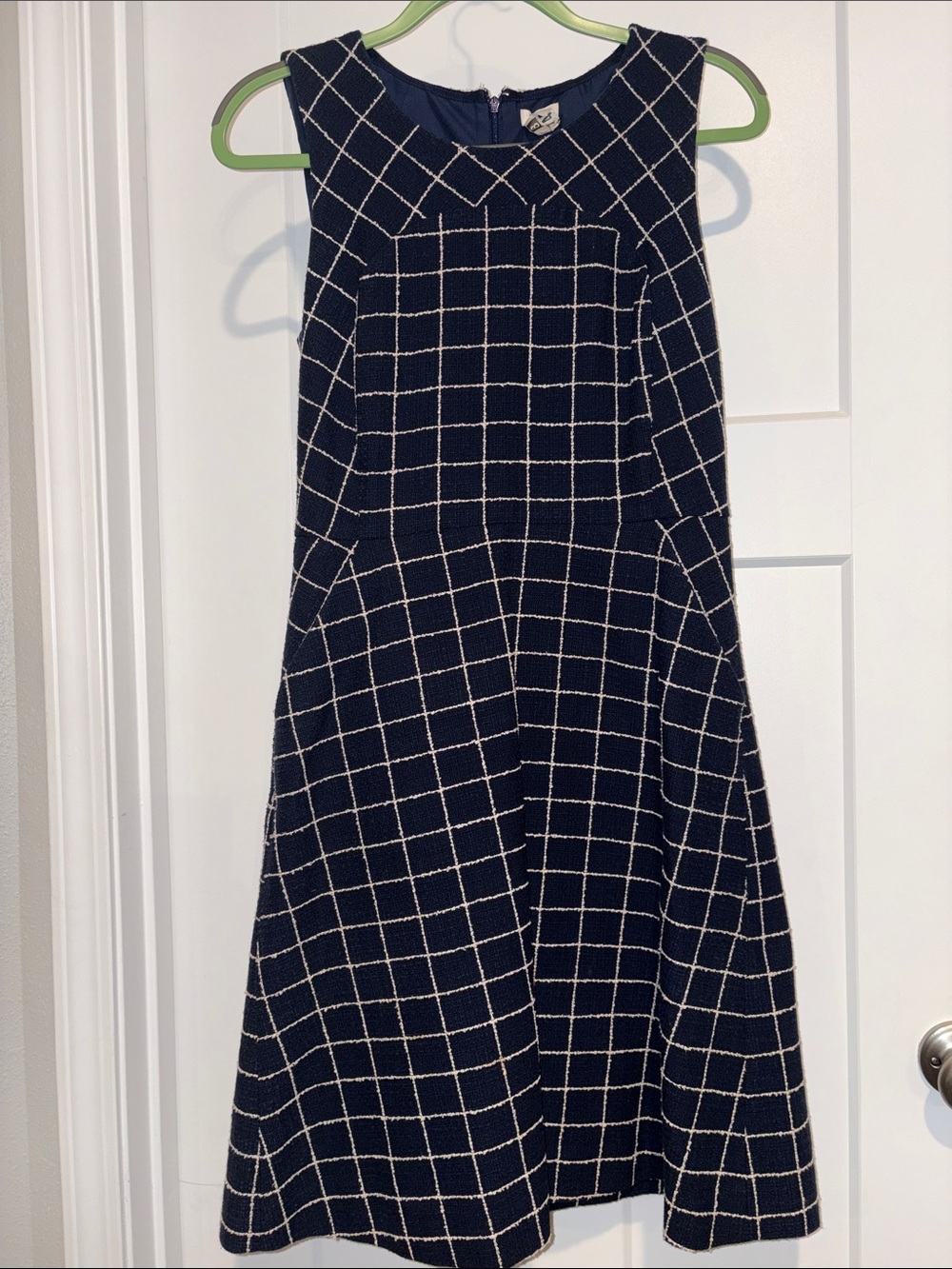 J. Crew size 8 women’s Navy and White Windowpane A-Line Skirt